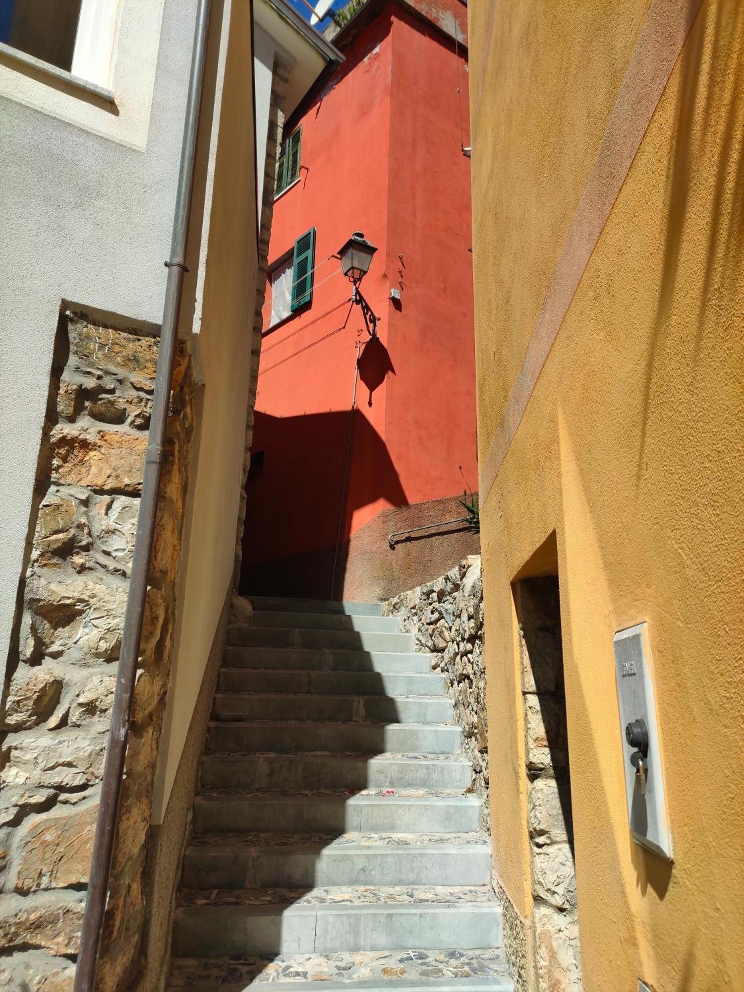 Camera Tra Le Cinque Terre, Camogli E Portofino. Vista Valle E Scorcio Mare All'Orizzonte Castiglione Chiavarese Exterior photo