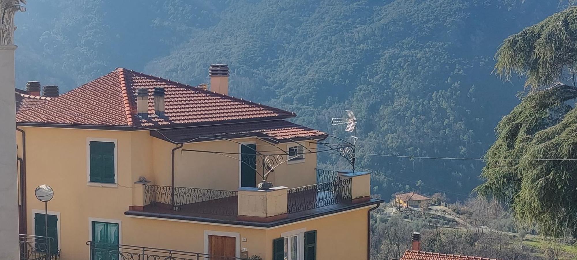Camera Tra Le Cinque Terre, Camogli E Portofino. Vista Valle E Scorcio Mare All'Orizzonte Castiglione Chiavarese Exterior photo